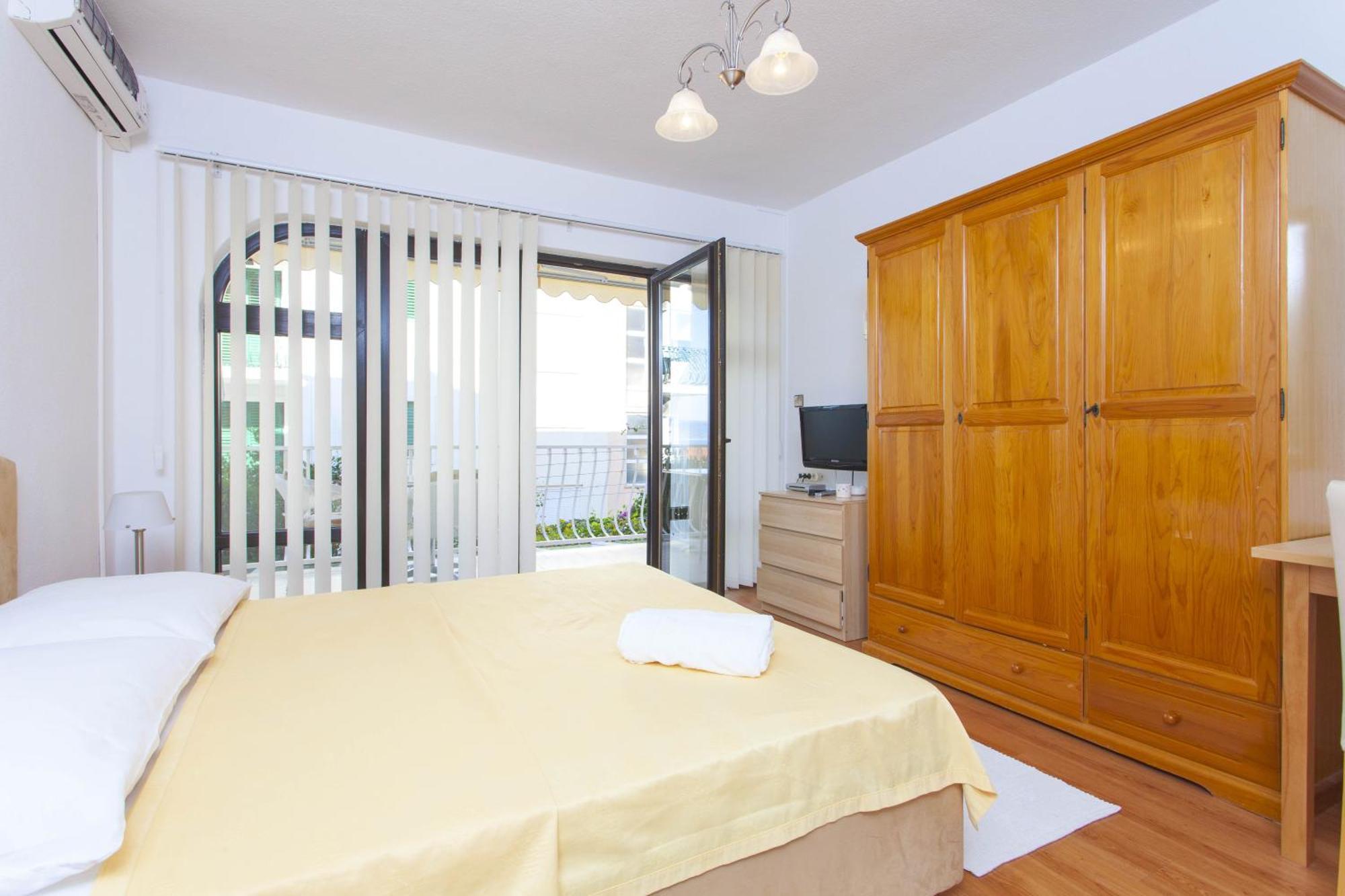 House Bilic Apartment Baška Voda Стая снимка